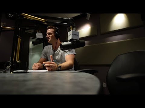 The BRUTALLY Honest Reason Guys Stop Chasing In A Relationship (Matthew Hussey, Get The Guy)